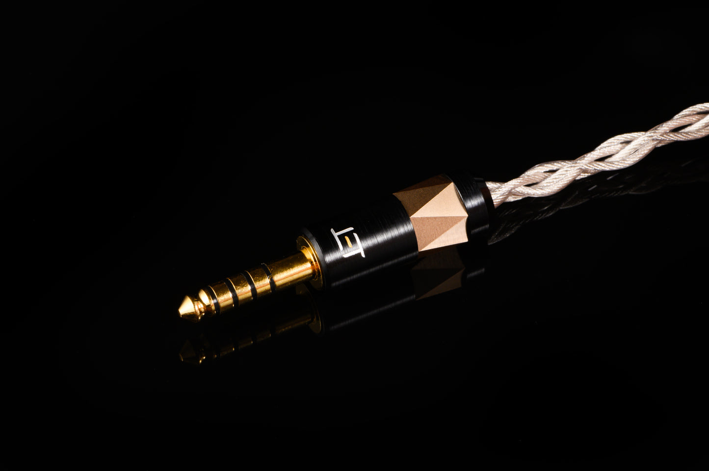 Onyx cable jack