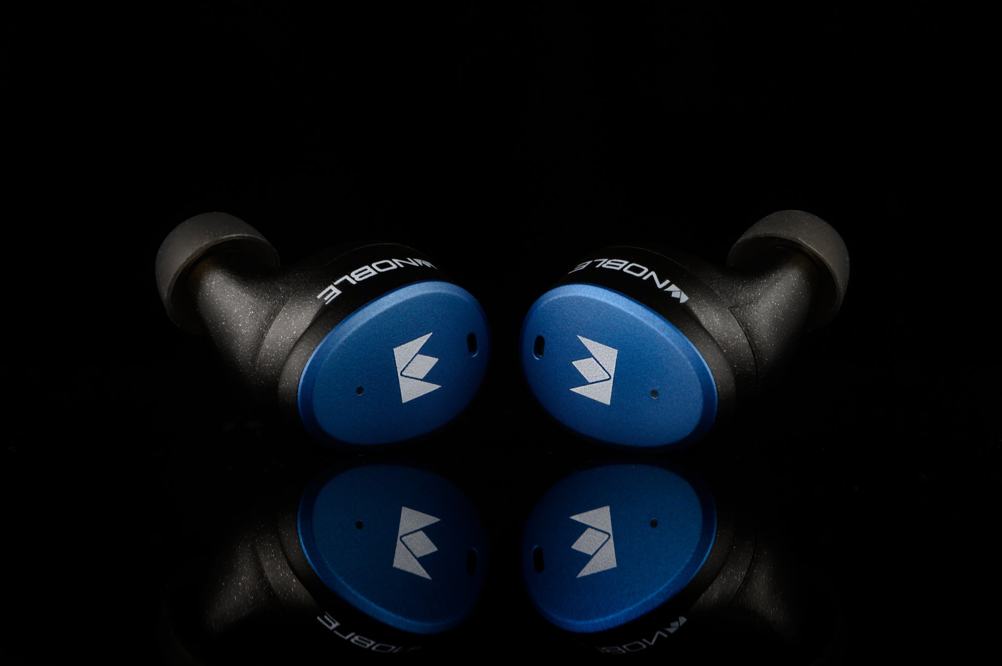 ほぼ美品】NOBLE FoKus H-ANC ブルー